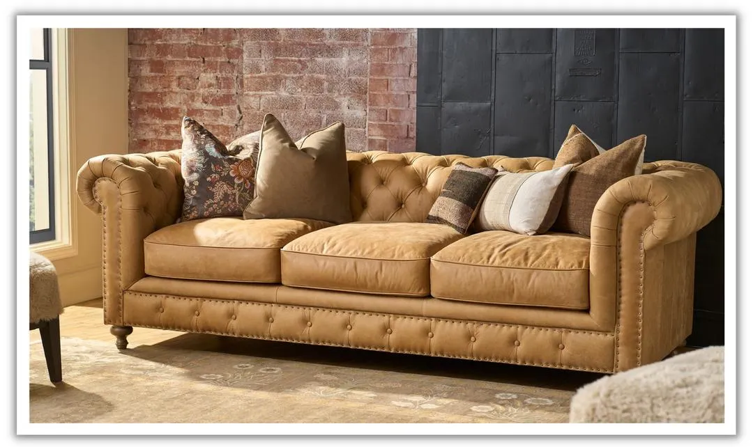 Universal Furniture Griffith Park Berkeley 3-seater Sofa in Brown