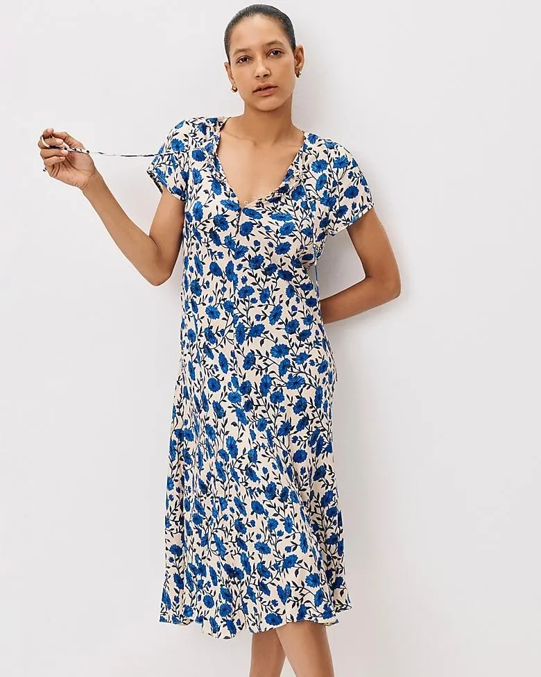 Short-sleeve slip dress in indigo daisy print