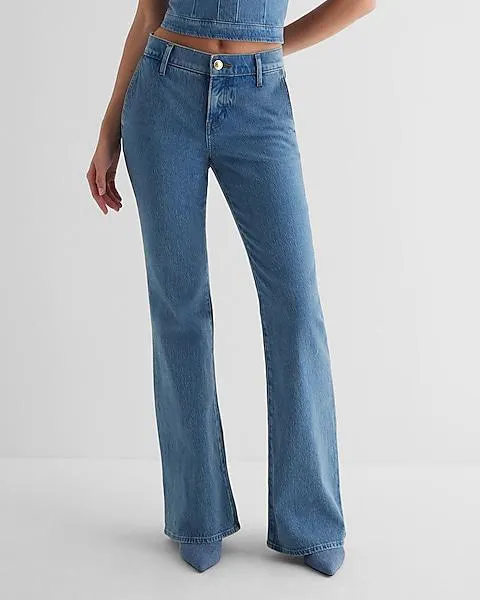 Mid Rise Light Wash '70s Flare Jeans
