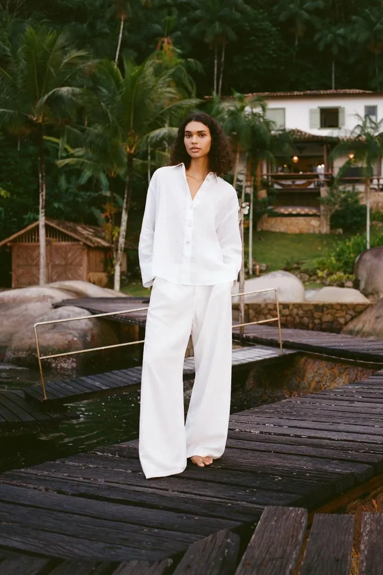 100% LINEN SHIRT WITH MATCHING BUTTONS