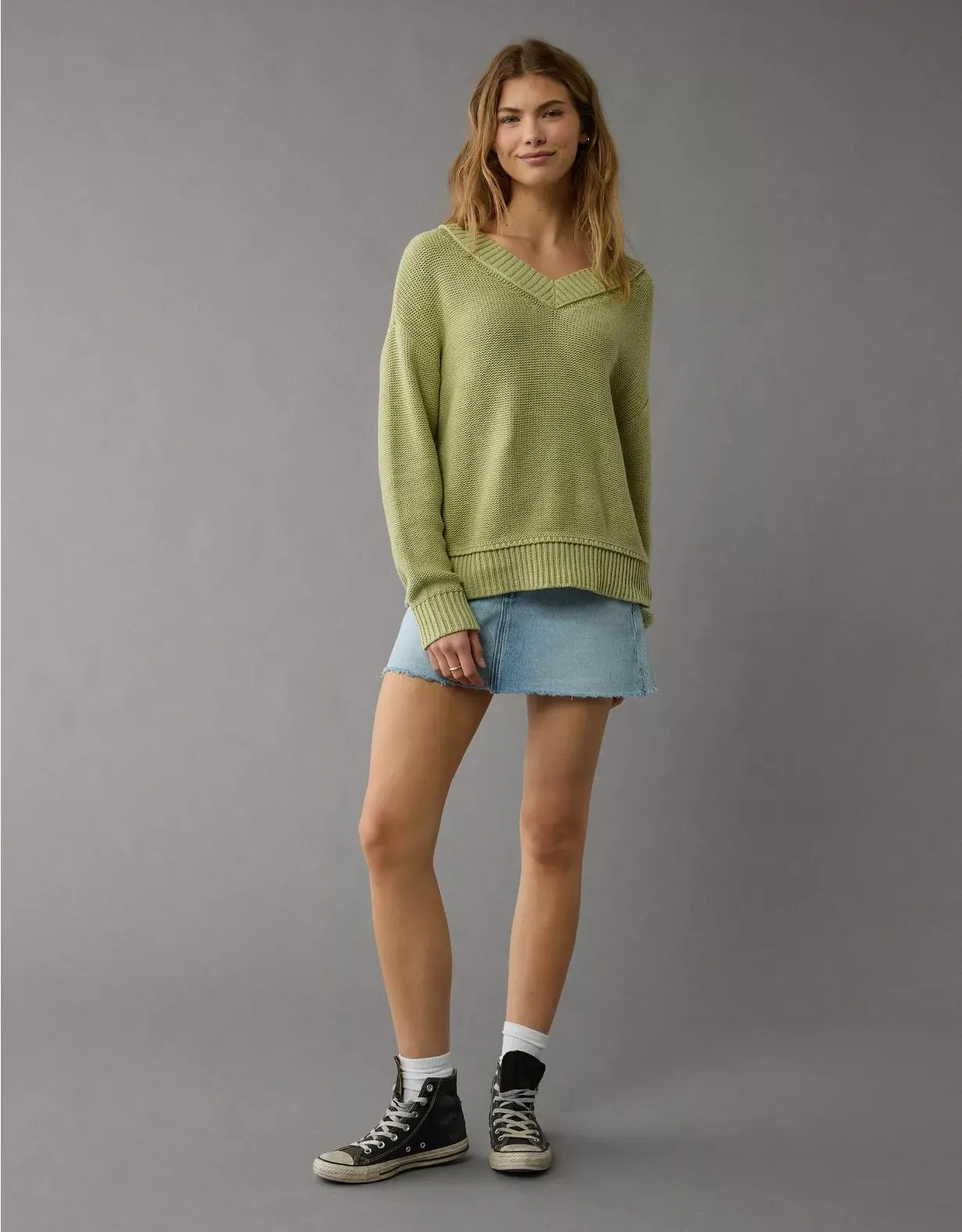 AE Long Weekend V-Neck Sweater
