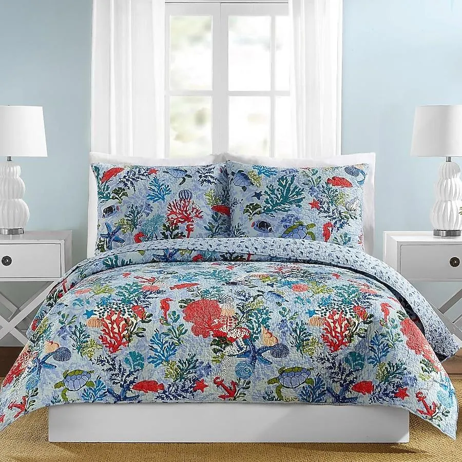 Vera Bradley Shore Thing Blue Multi Reversible King Quilt Cotton with ( Cotton Fill )