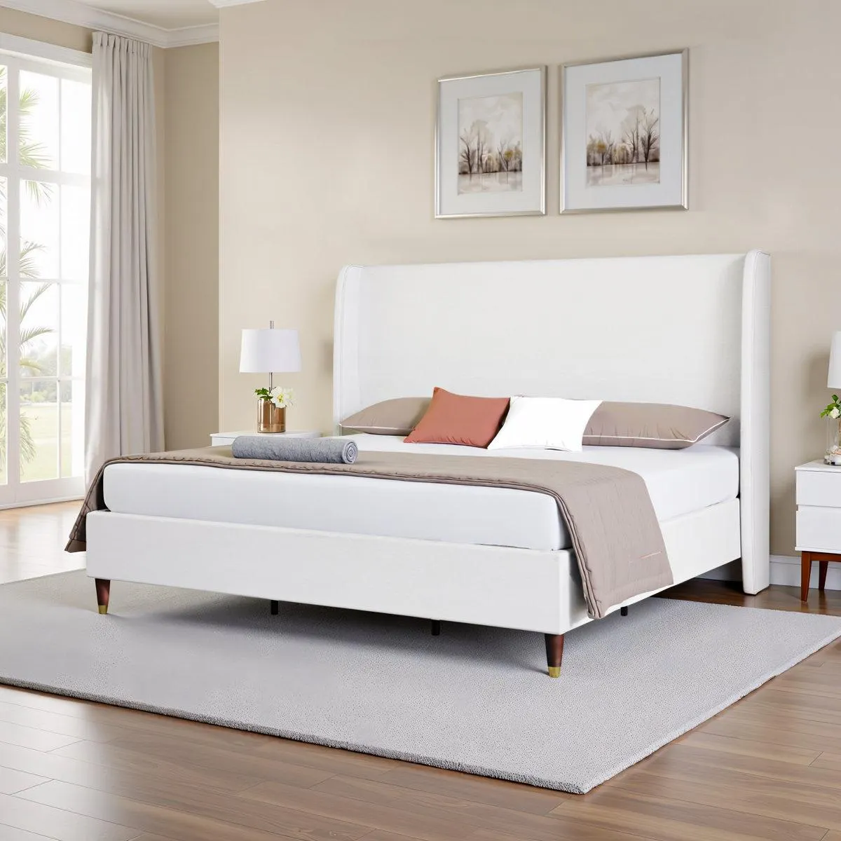 Belo Upholstered Platform Bed