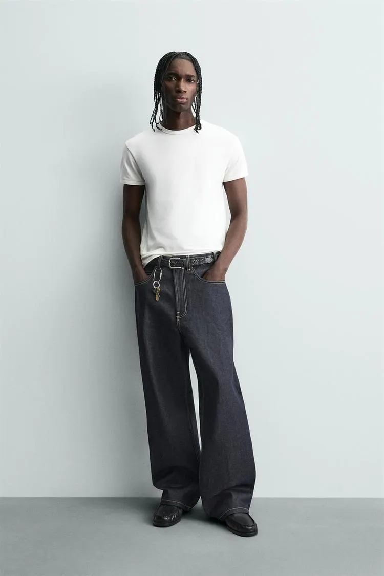 BAGGY FIT JEANS WITH TOPSTITCHING