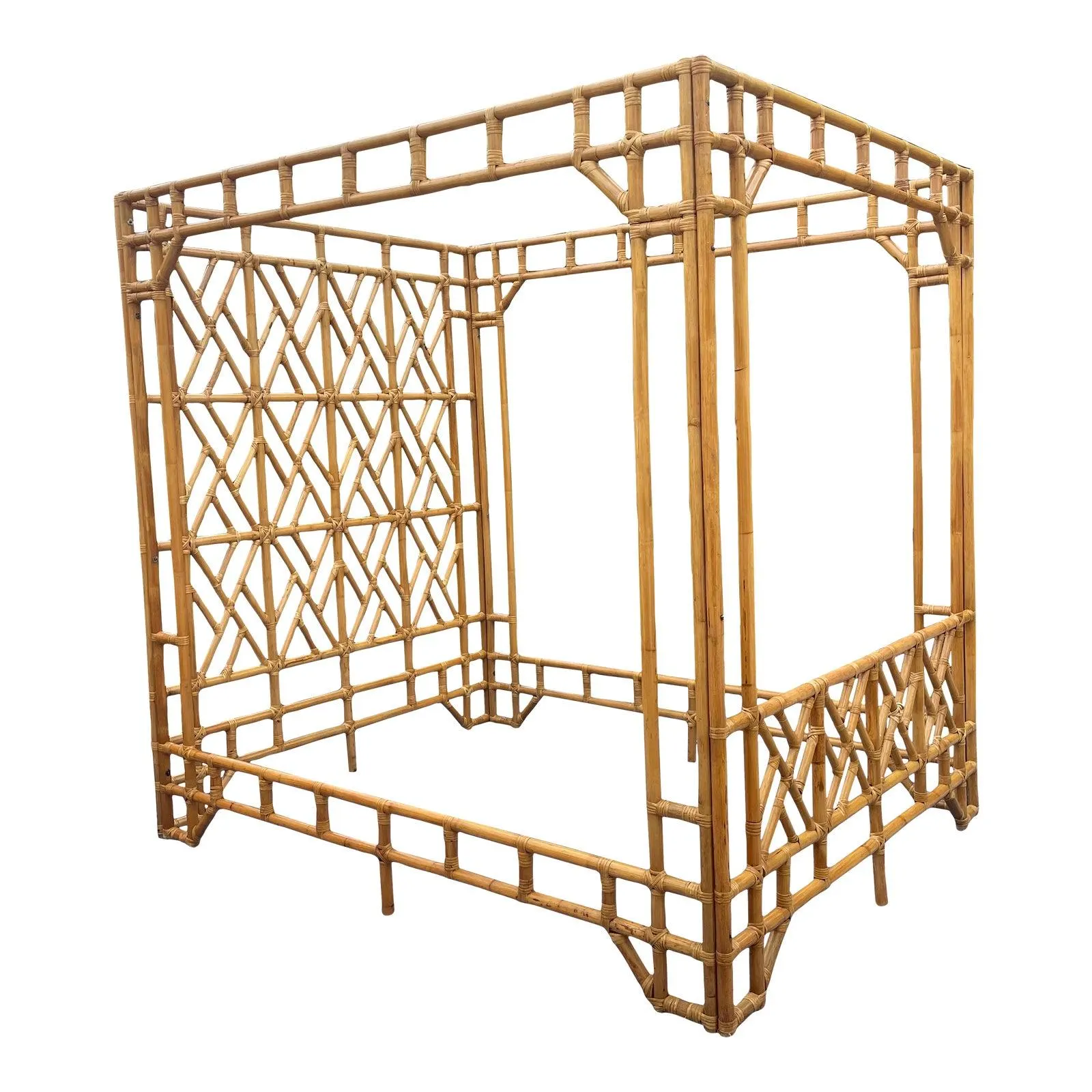 1970s Vintage Rattan Bamboo Canopy Bed, Queen Size With Chippendale Fretwork