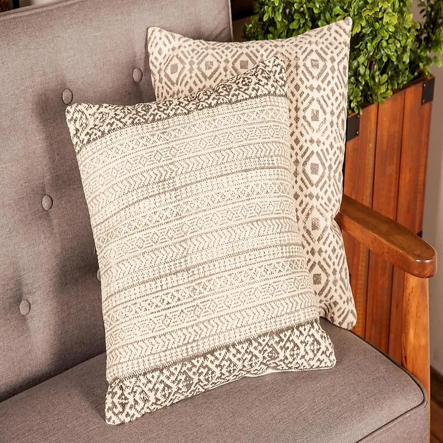 Grayson Lane 18-in x 18-in Beige Square Indoor Decorative Pillow