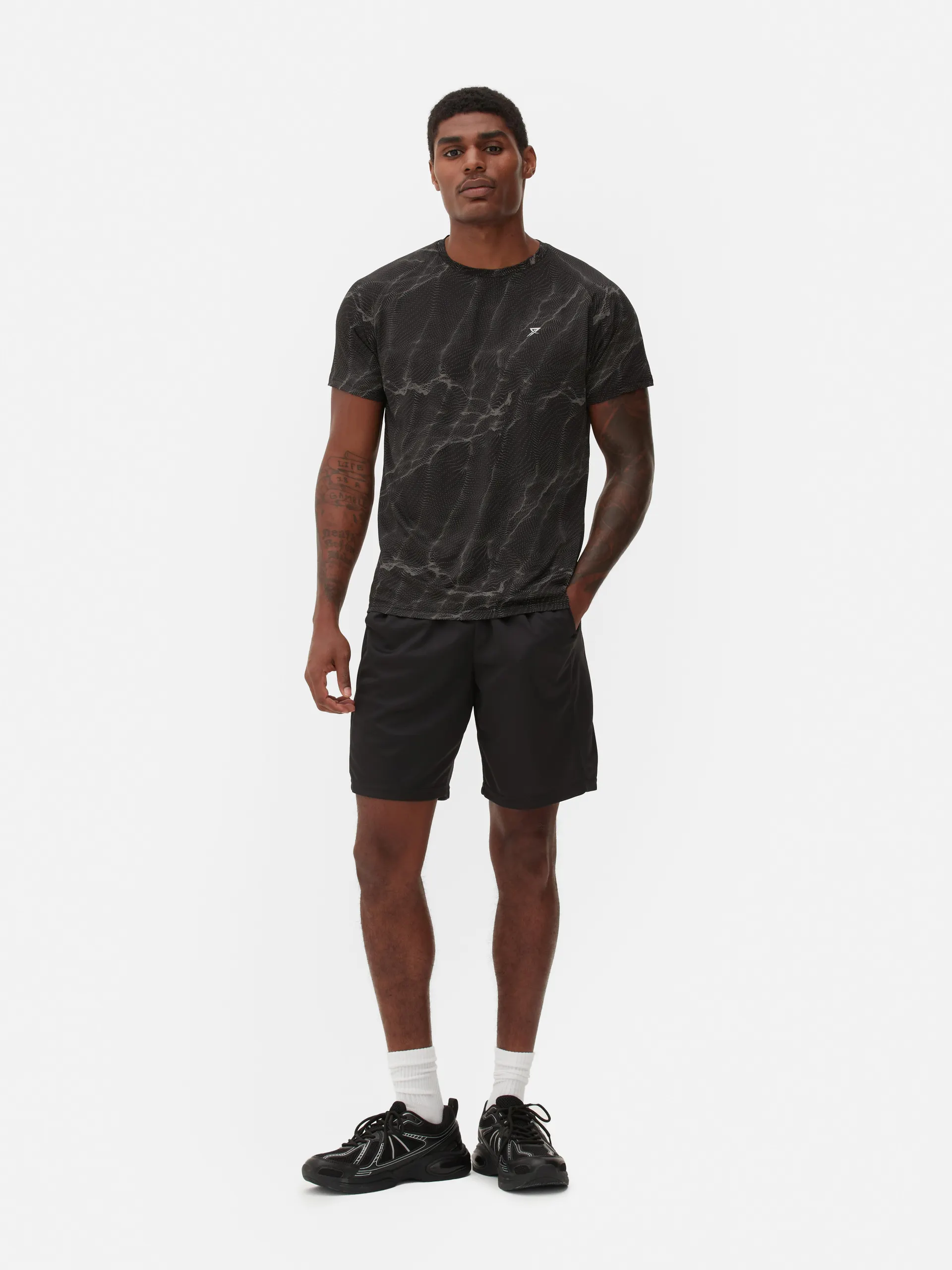 T-shirt desempenho padrão