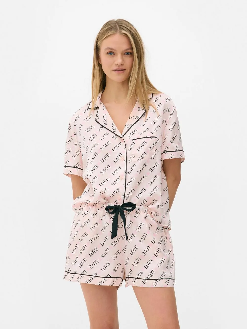 Conjunto pijama camisa/calções cetim