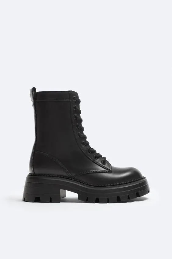 LACE-UP TRACK SOLE BOOTS
