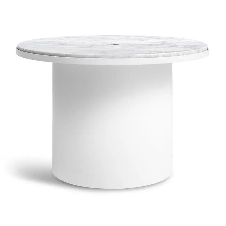 Plateau Medium Table