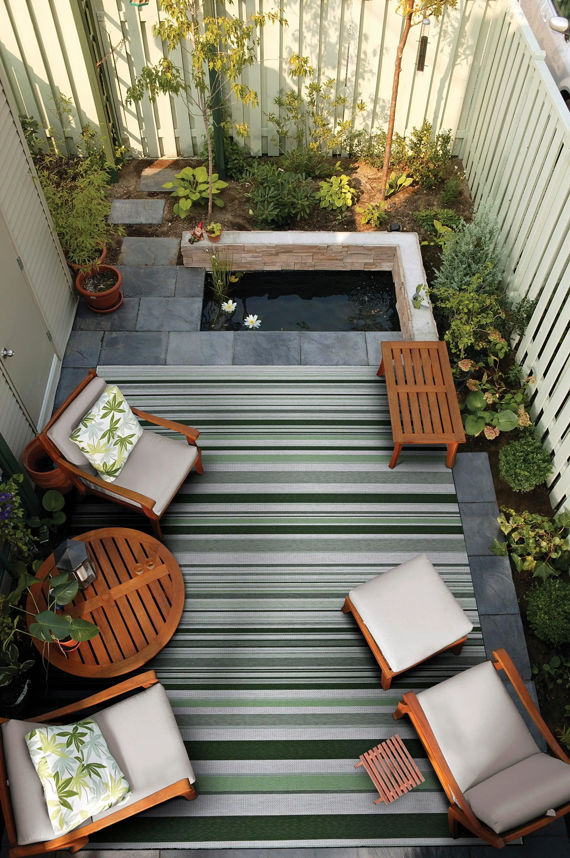 Dolce Striped Indoor/Outdoor Area Rug