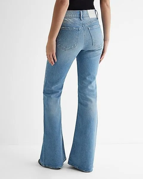 Mid Rise Light Wash '70s Flare Jeans