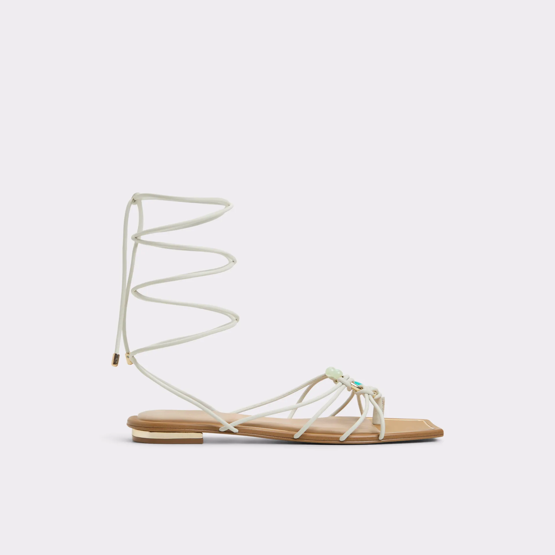 Strappy flat sandal