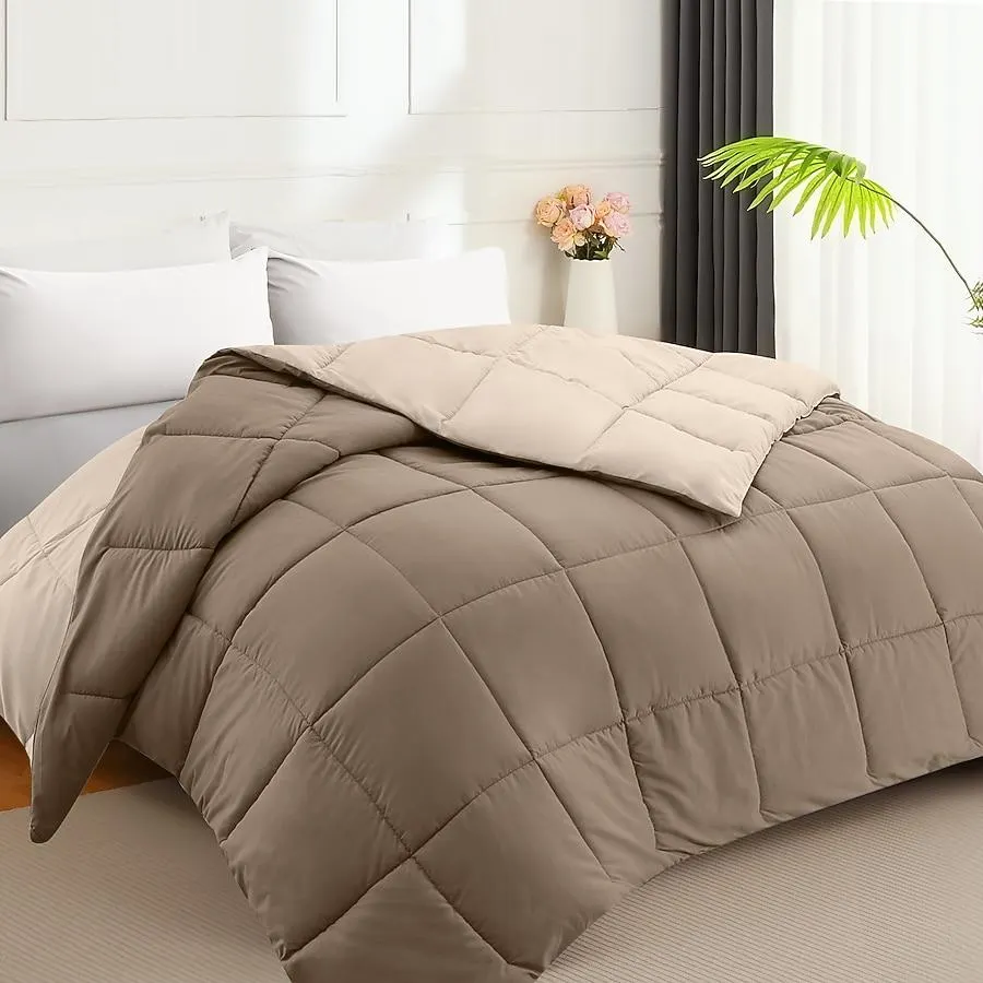 VOUA 165gsm All-season Khaki / Beige Solid Reversible Full Comforter Microfiber