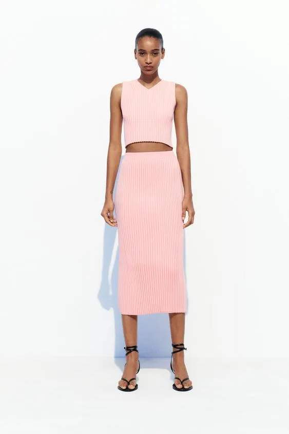 RIBBED KNIT MIDI SKIRT