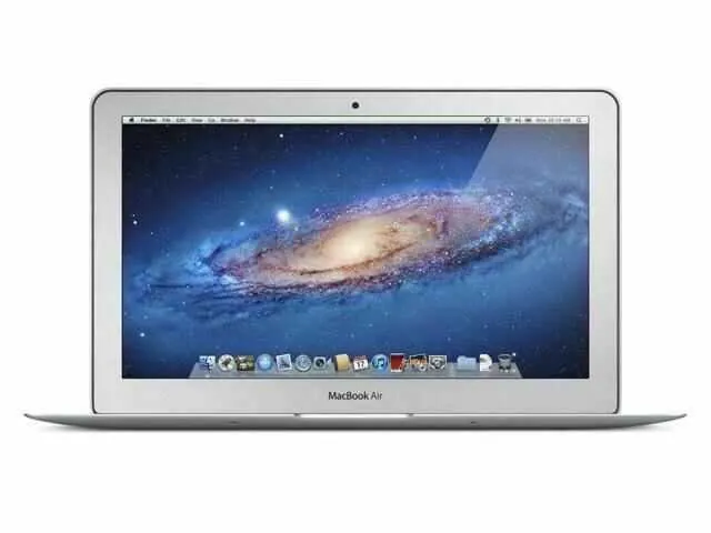 Apple MacBook Air Laptop Core i5 1.4GHz 4GB RAM 128GB SSD 11" Silver MD711LL/B (2014) - Good Condition
