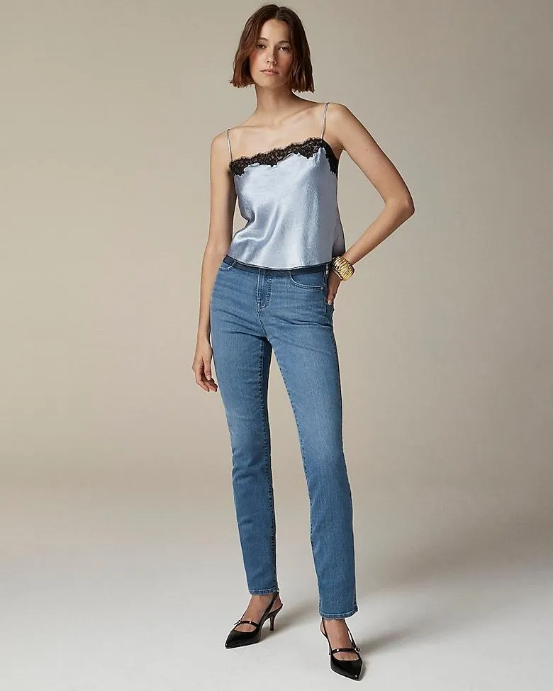 Curvy mid-rise slim jean in 2003 super-stretch
