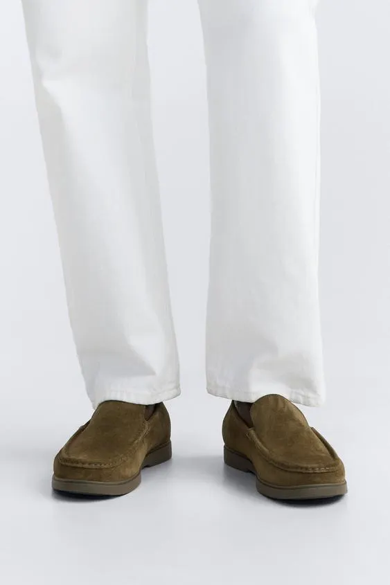CASUAL LEATHER LOAFERS