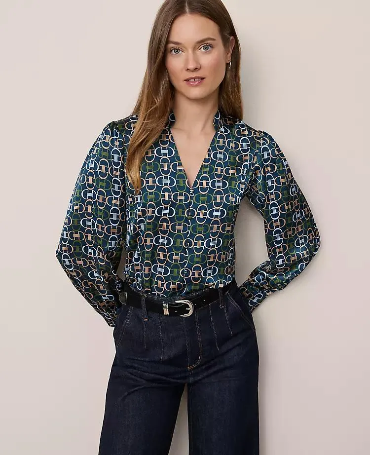 Chain Link Print V-Neck Popover