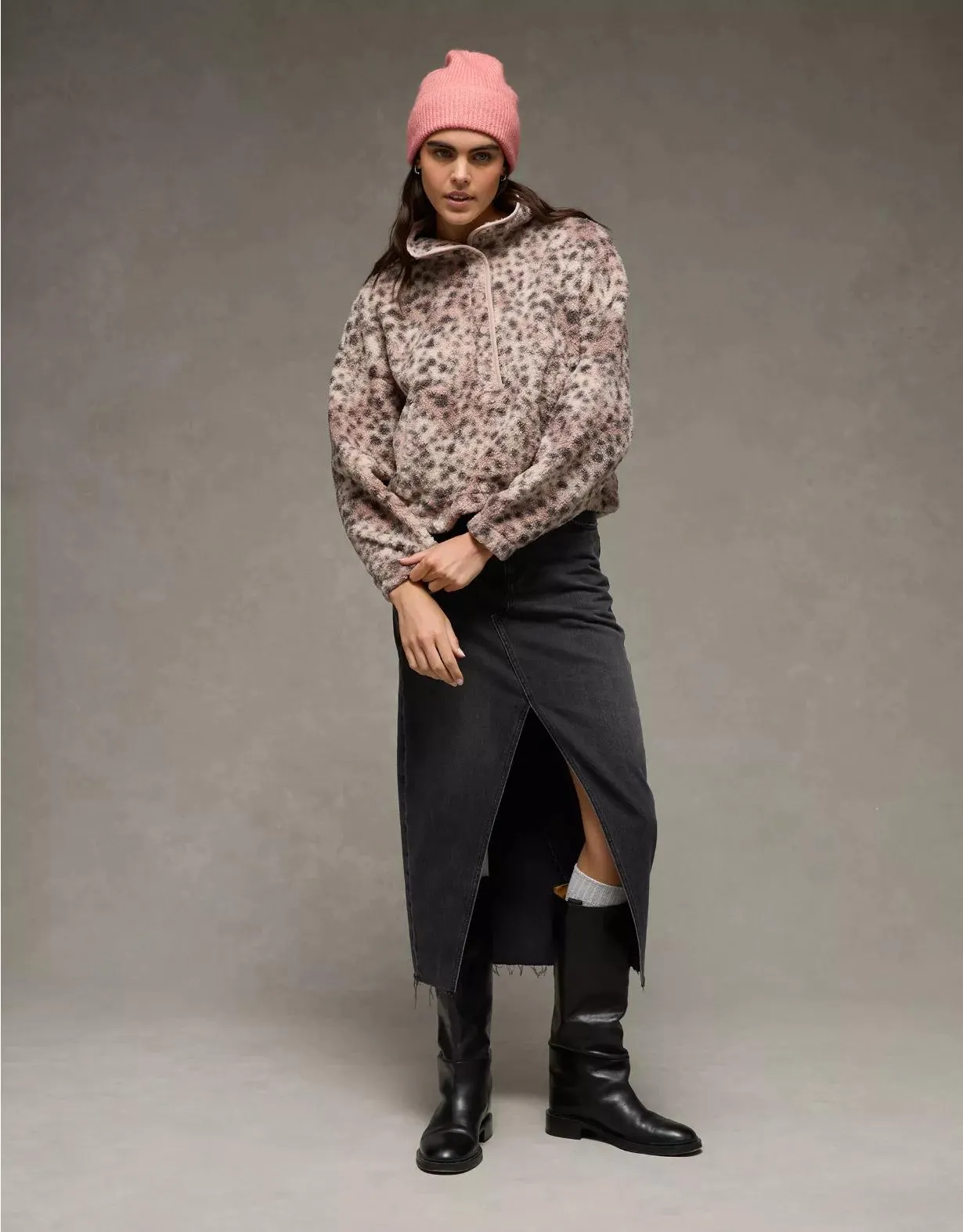 AE Sherpa Fleece Graphic Henley Sweatshirt