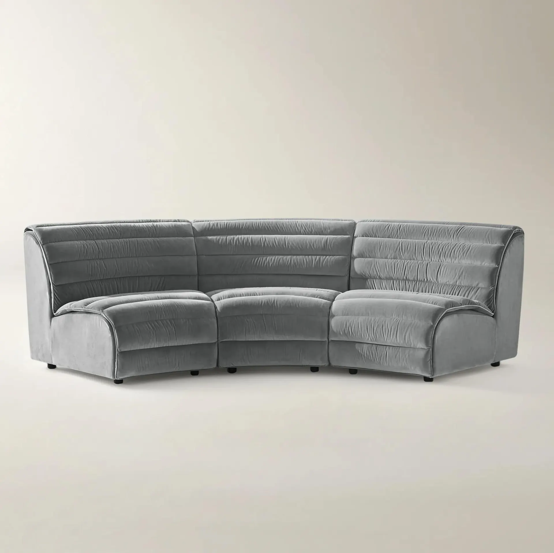 / Jacqlyn Sofa