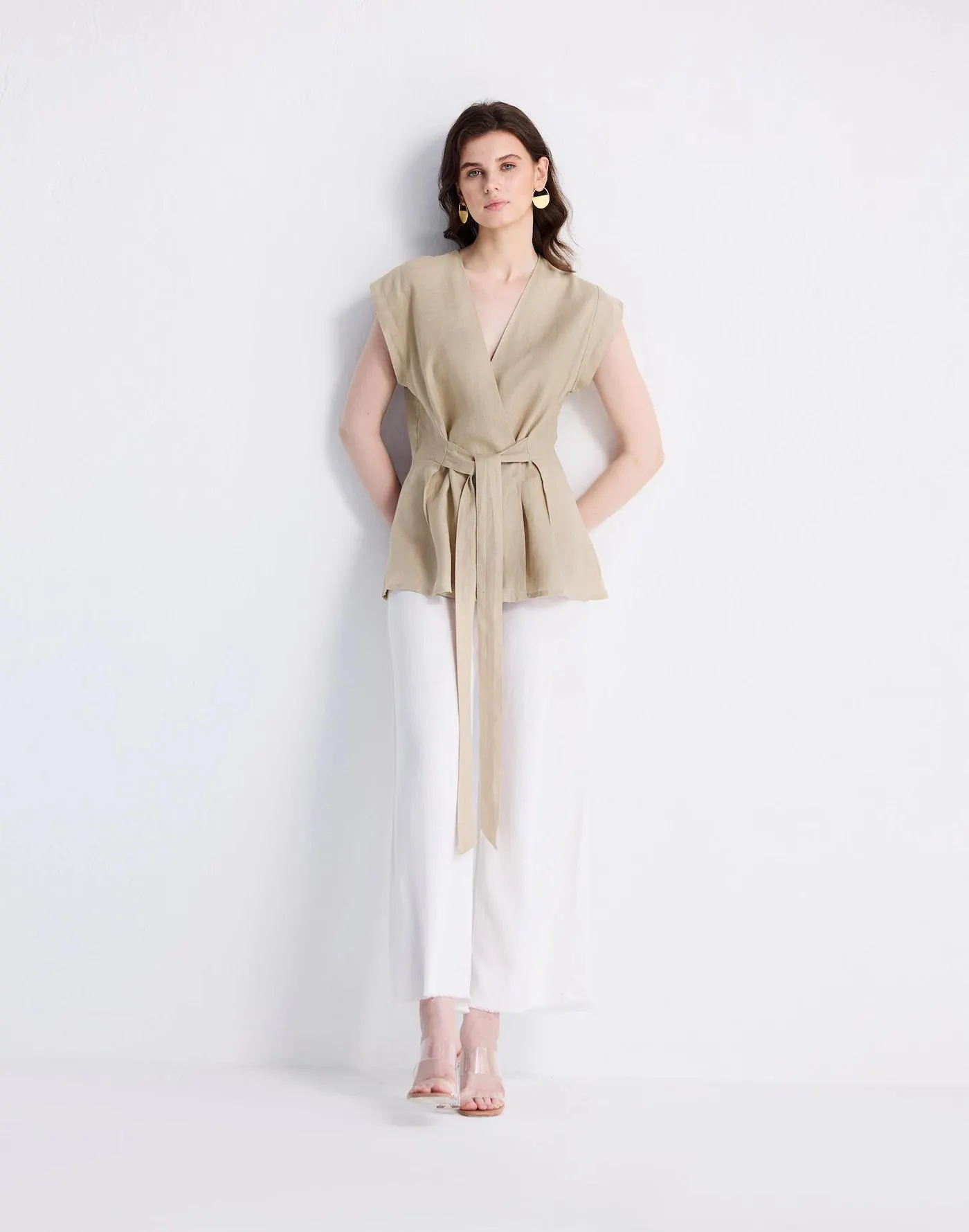 Reistor® Power Moves Hemp Short Sleeve Top in Neutral Beige