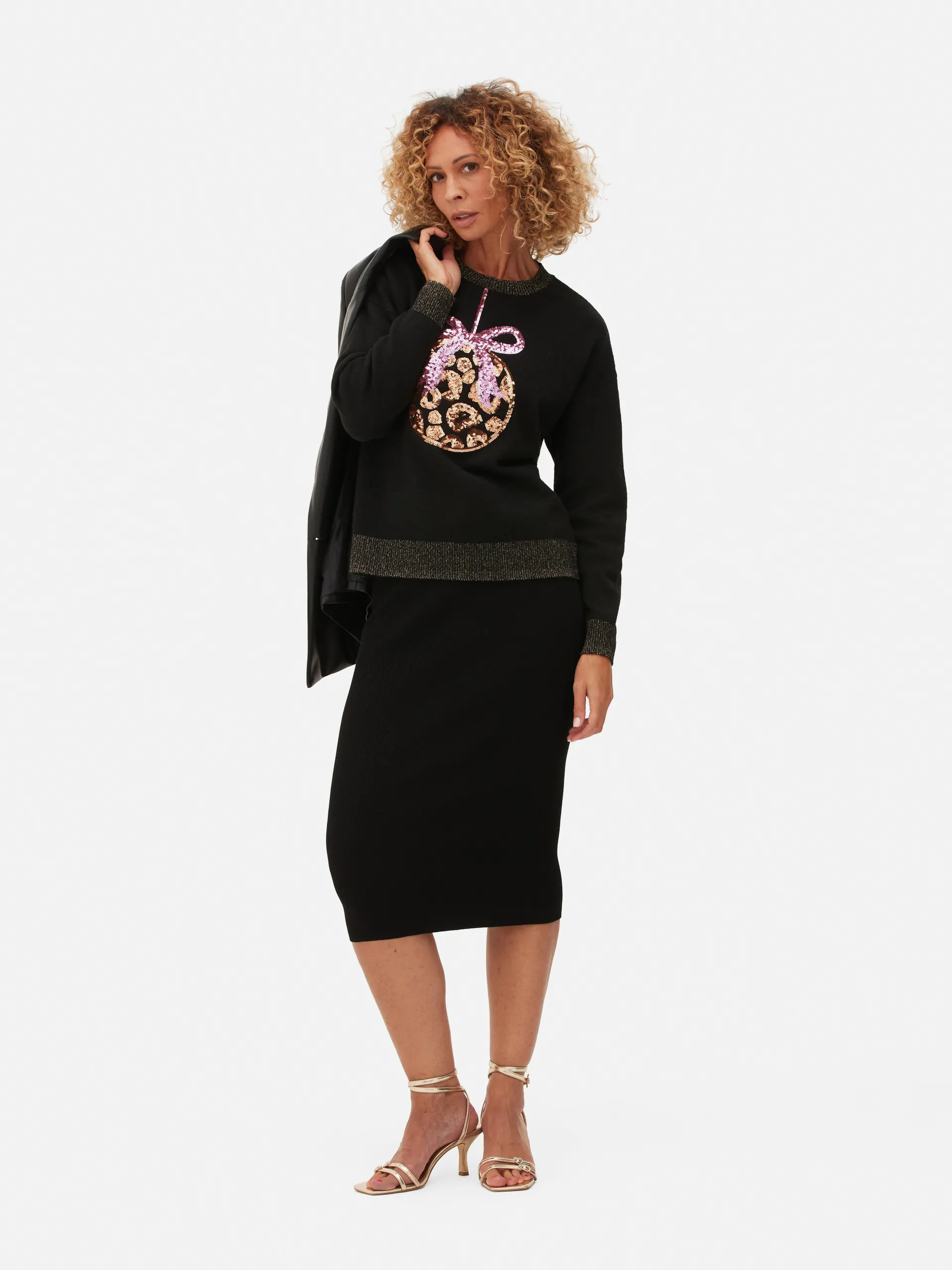 Maglione natalizio da donna con pallina