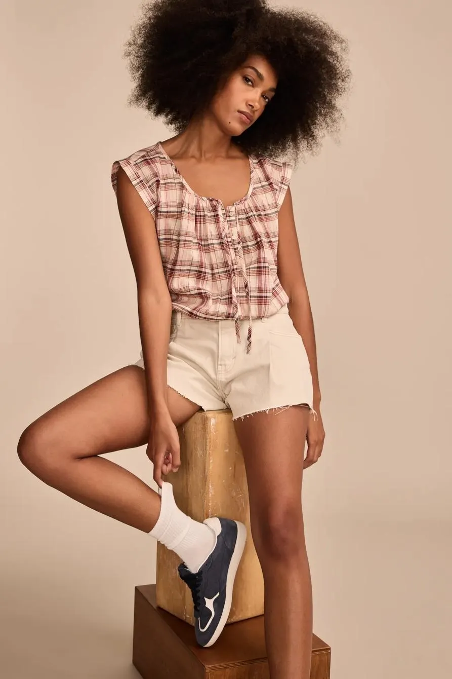 sleeveless button down blouse