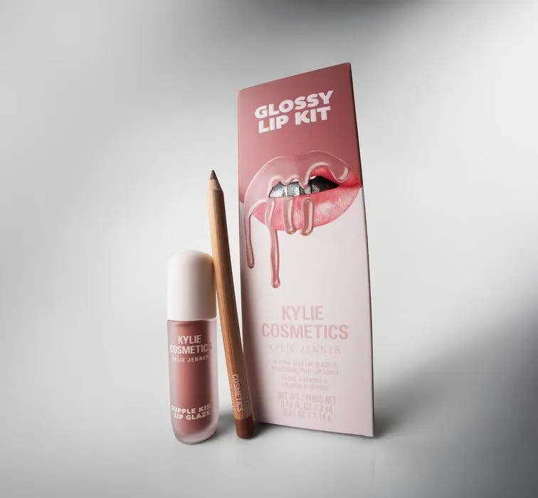 Glossy Lip Kit & Sugar Lip Scrub Duo