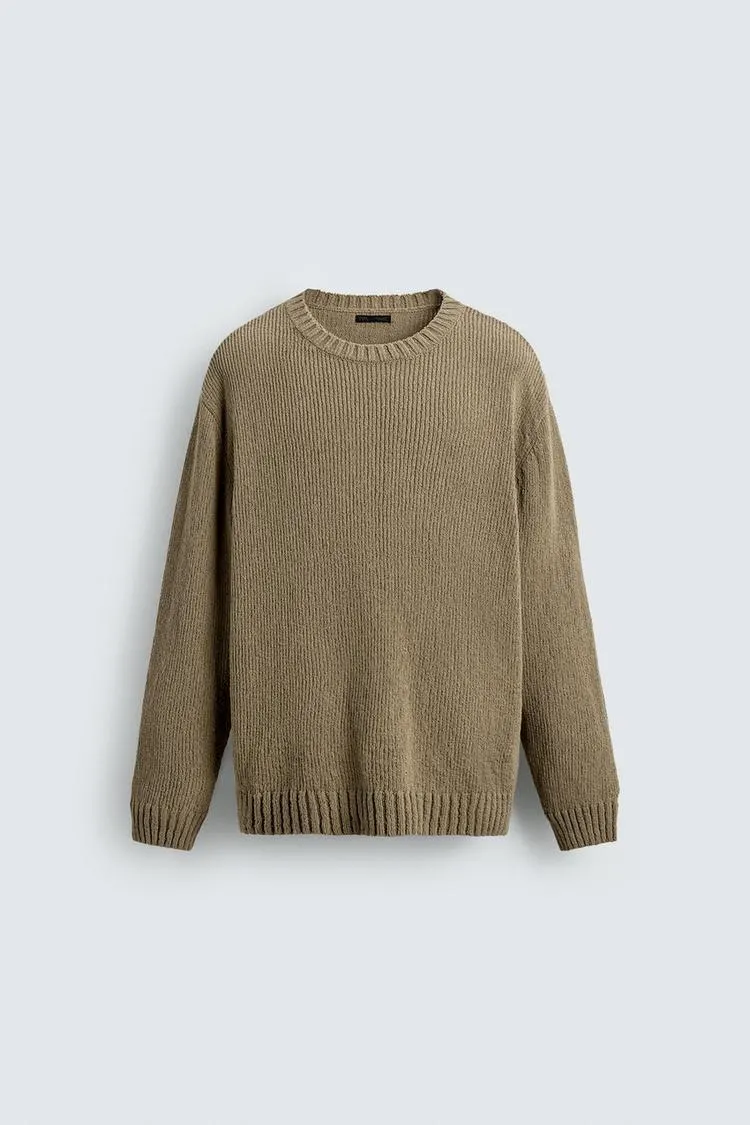 TEXTURED KNIT SWEATER