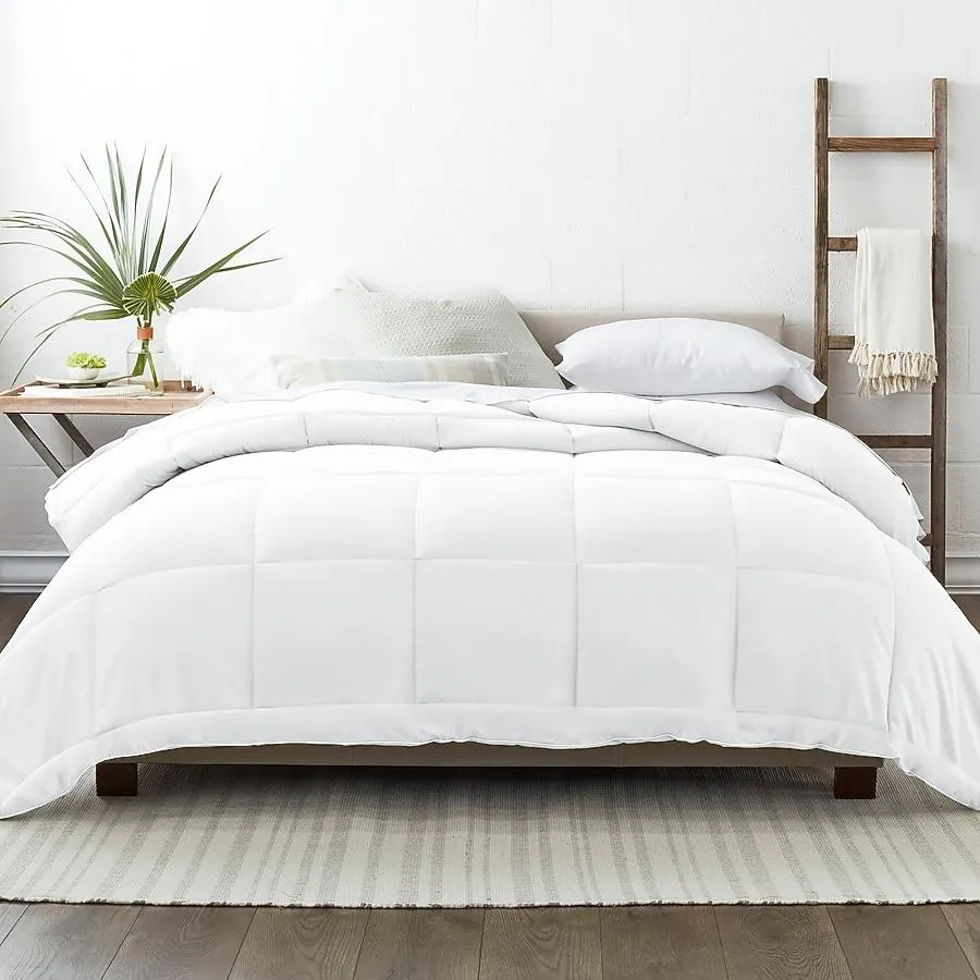Ienjoy Home Home White Solid Twin/Twin XL Comforter with ( Down Alternative Fill )