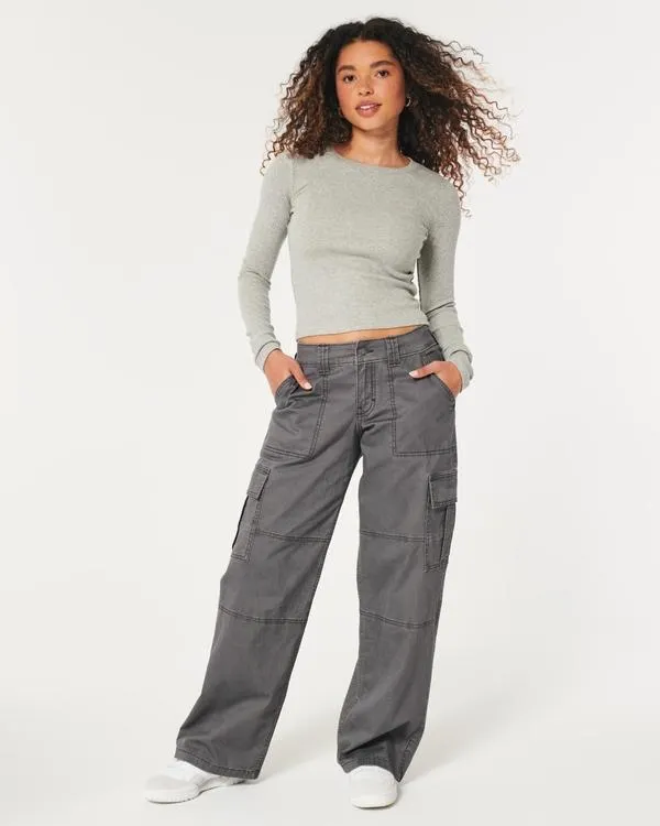 Low-Rise Baggy Cargo Pants
