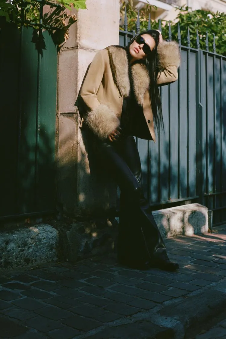 TAILORED 100% SUEDE LEATHER BLAZER WITH FAUX FUR