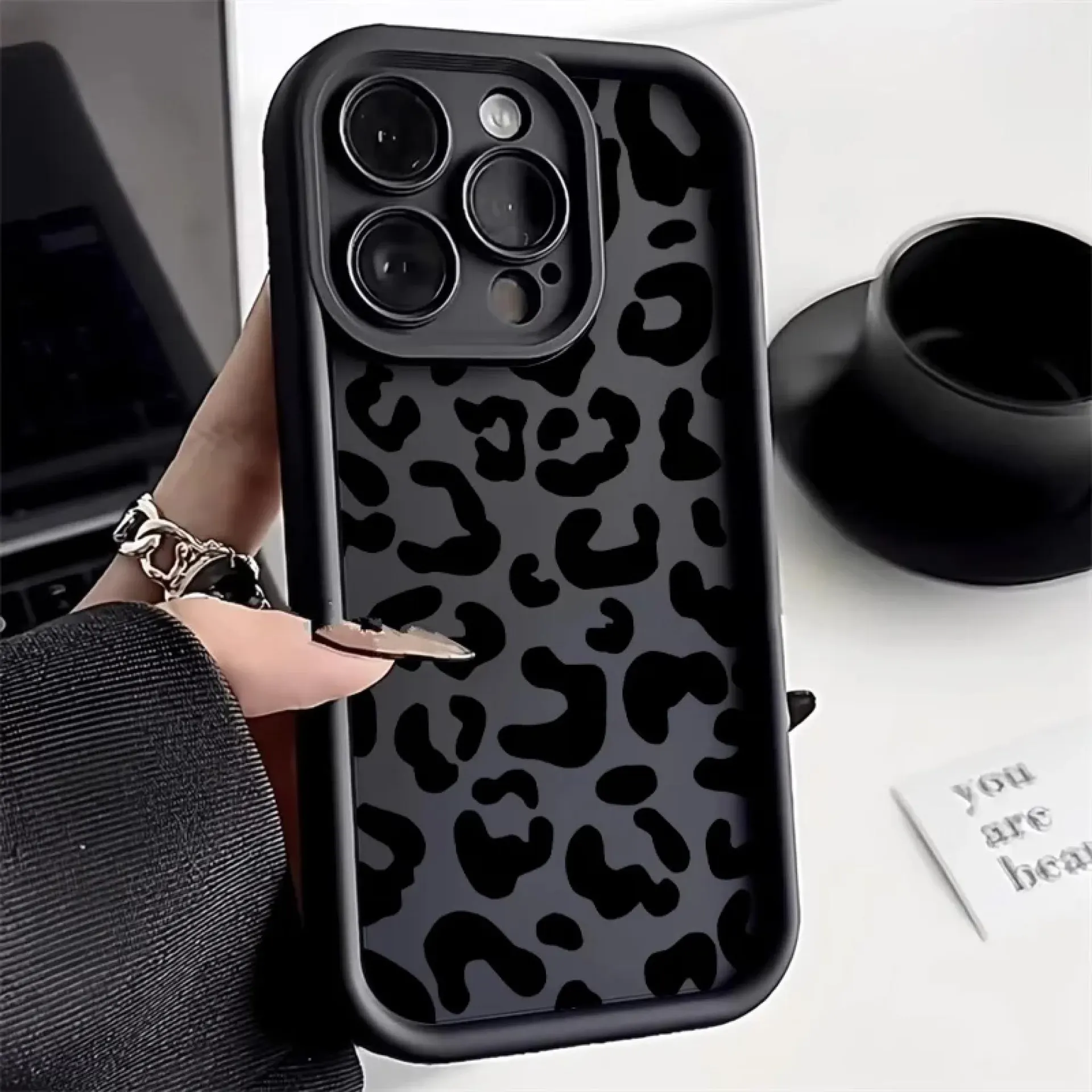 Funda de teléfono con estampado de leopardo INS para iPhone 14 Pro, funda para iPhone 11, 13, 12, 16, 15 Pro Max, XR, XS, X, 7, 8 Plus, SE, funda de silicona suave mate