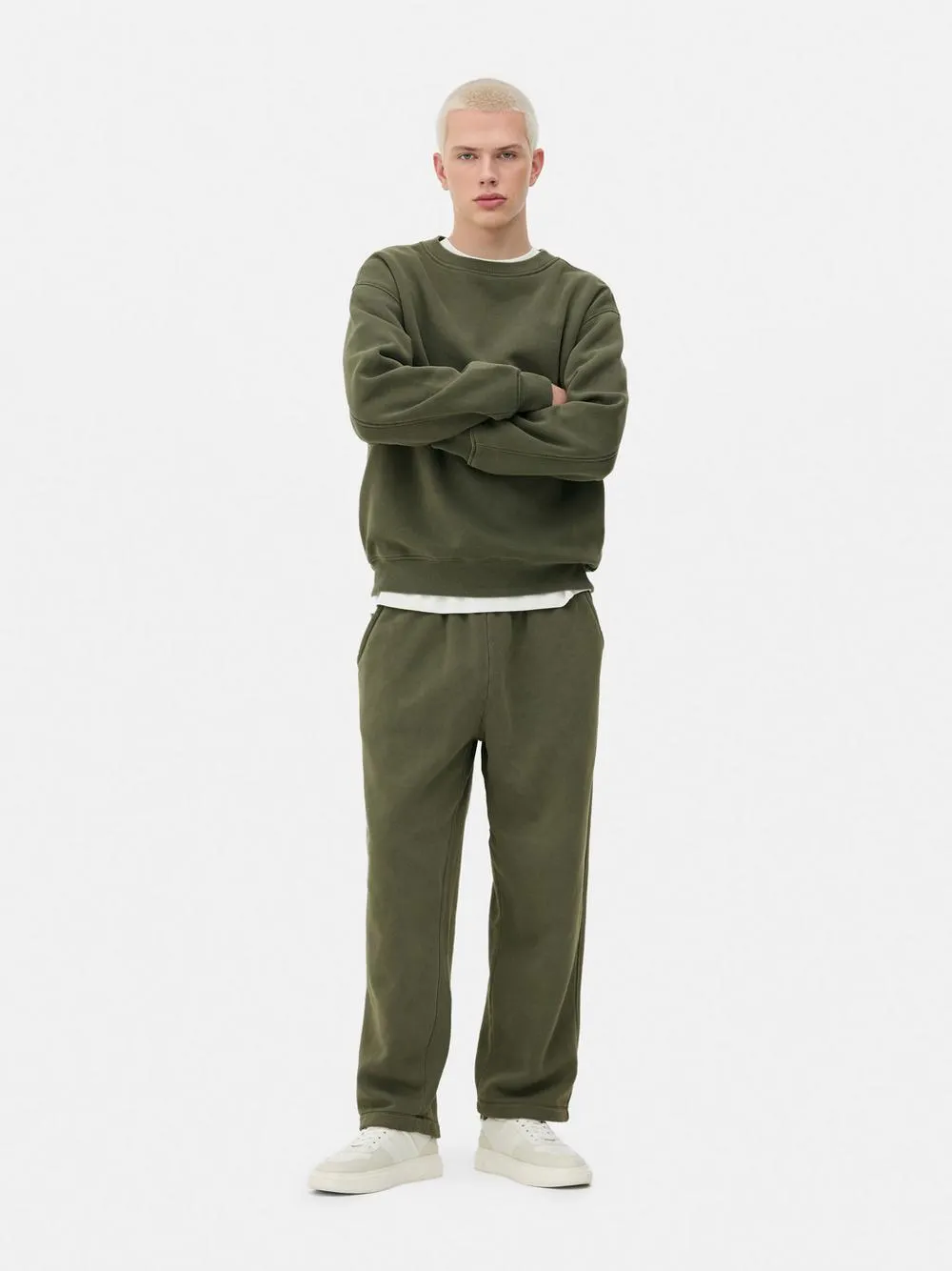 Camisola gola redonda básica