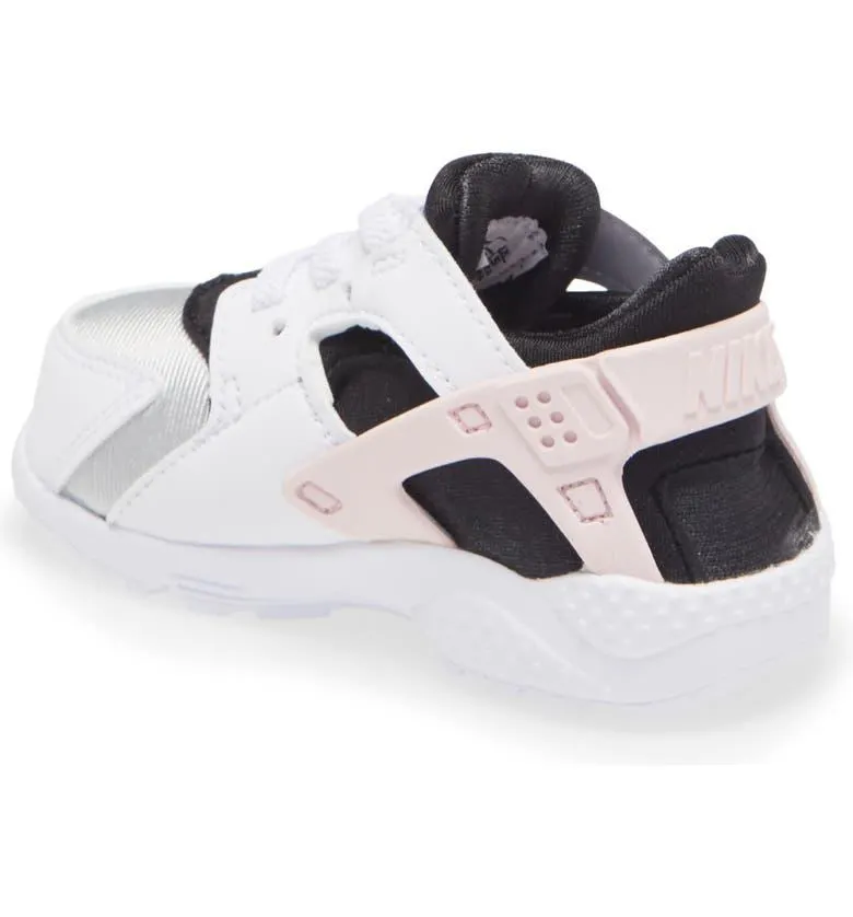 'Huarache Run' Sneaker