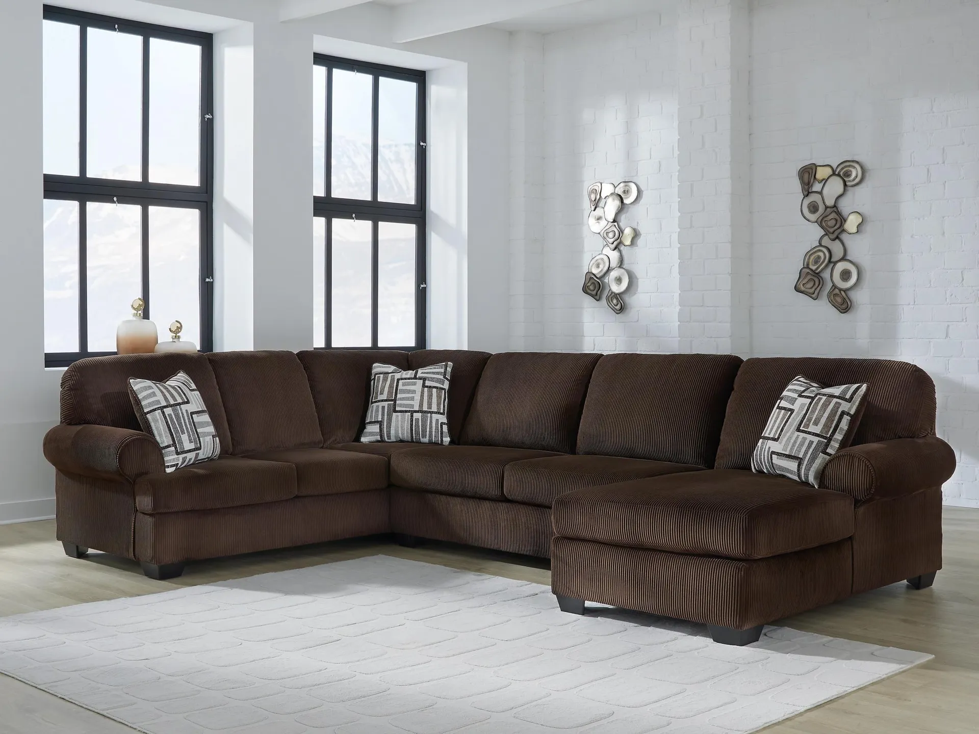 Landsings 3-Piece Sectional with Chaise