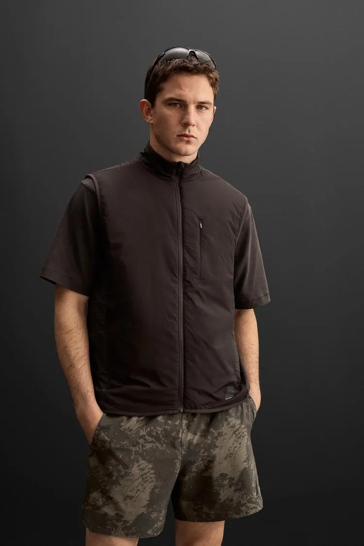 LIGHTWEIGHT TECHNICAL VEST