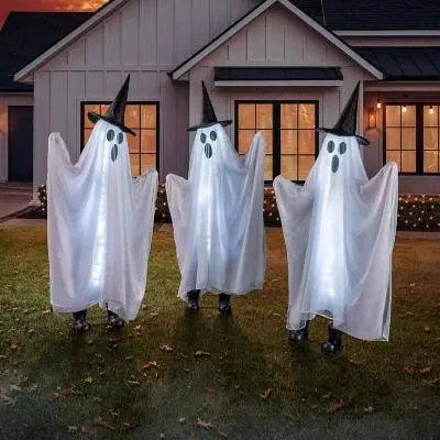 Member's Mark Pre-Lit Animated Ghosts, Set of 3