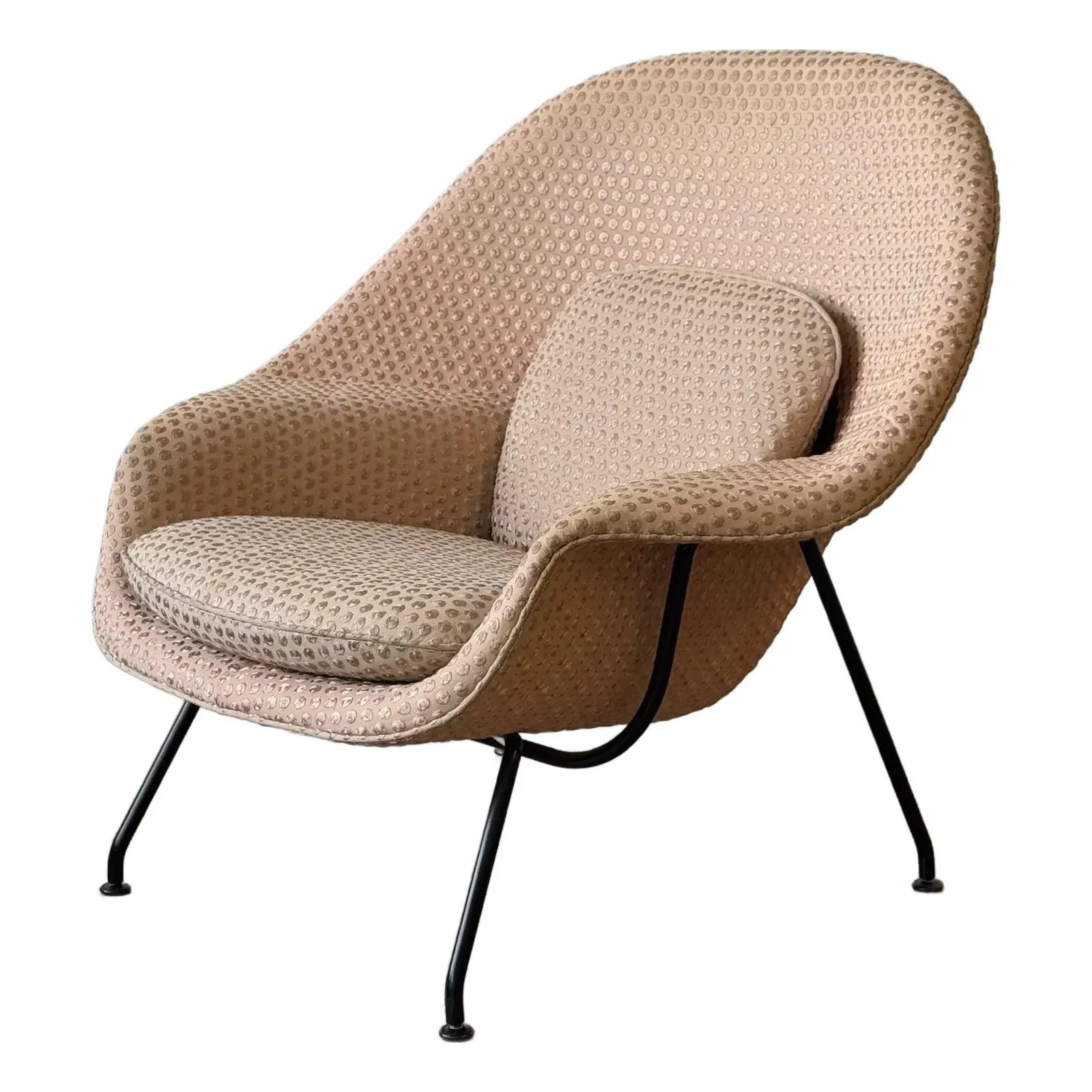 Womb Chair by Eero Saarinen for Knoll
