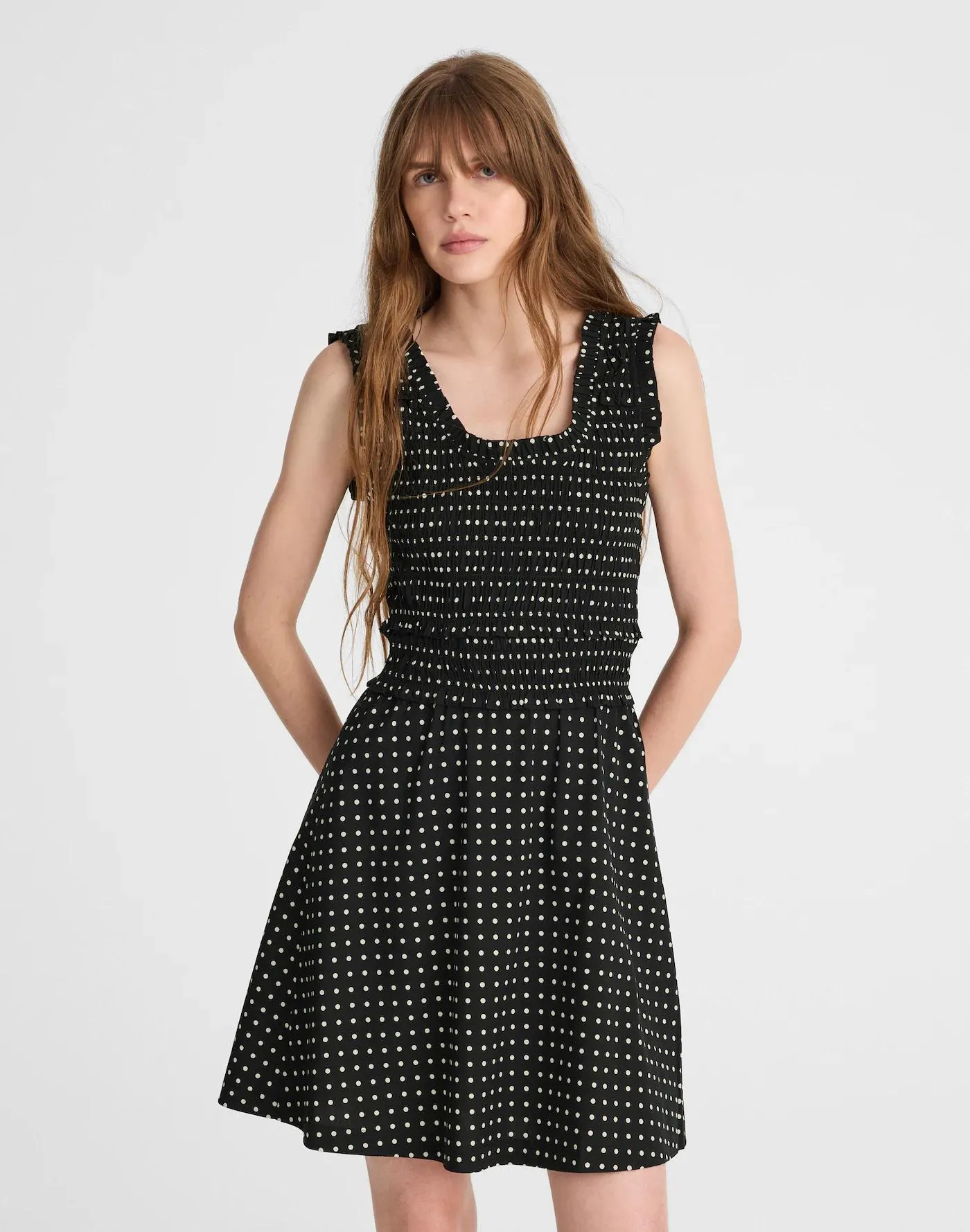 Ruffled Scoopneck Midi Dress in Dot