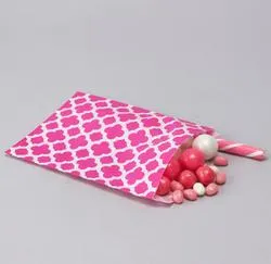 Fuchsia Quatrefoil Paper Treat Bags (Pack of 10 pieces)