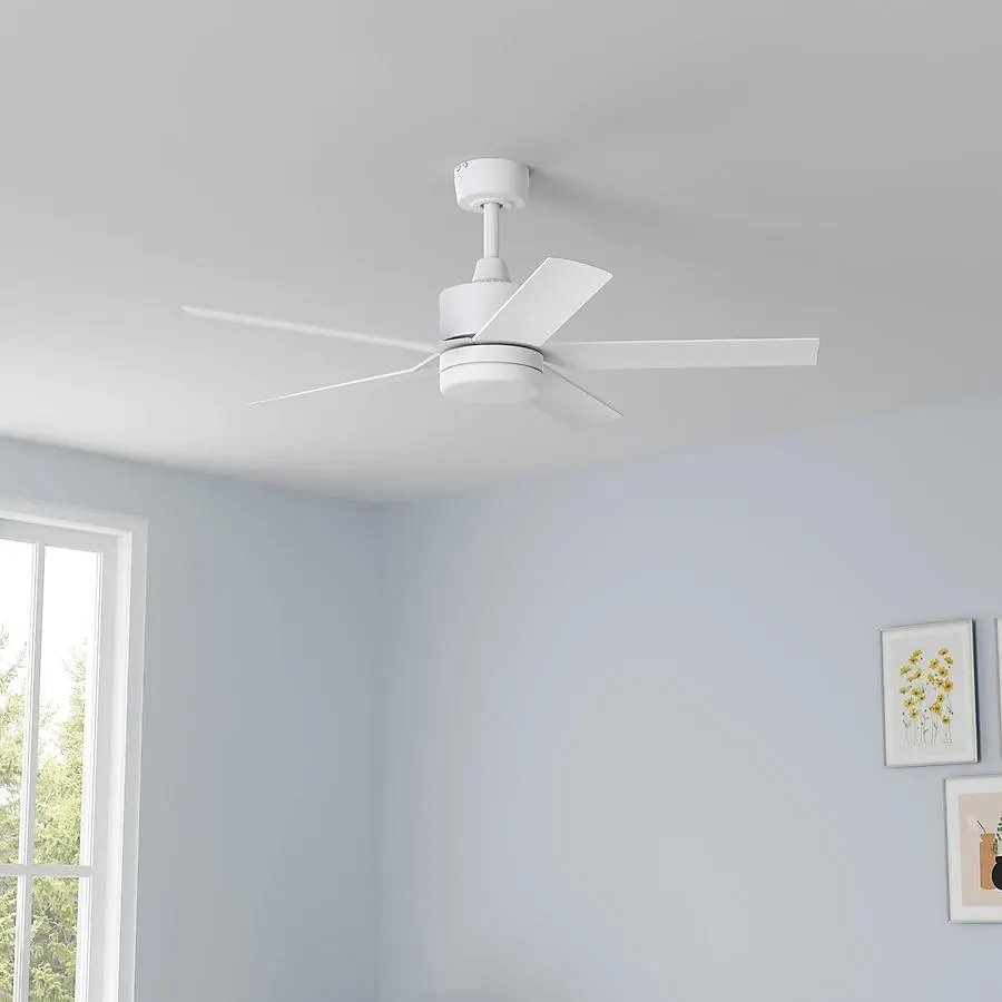 Harbor Breeze Reidsport 44-in Color-Changing Integrated LED Outdoor Downrod or Flush Mount Matte White with Matte White Blades Ceiling Fan With Light - Remote Included ( 5 -Blade )