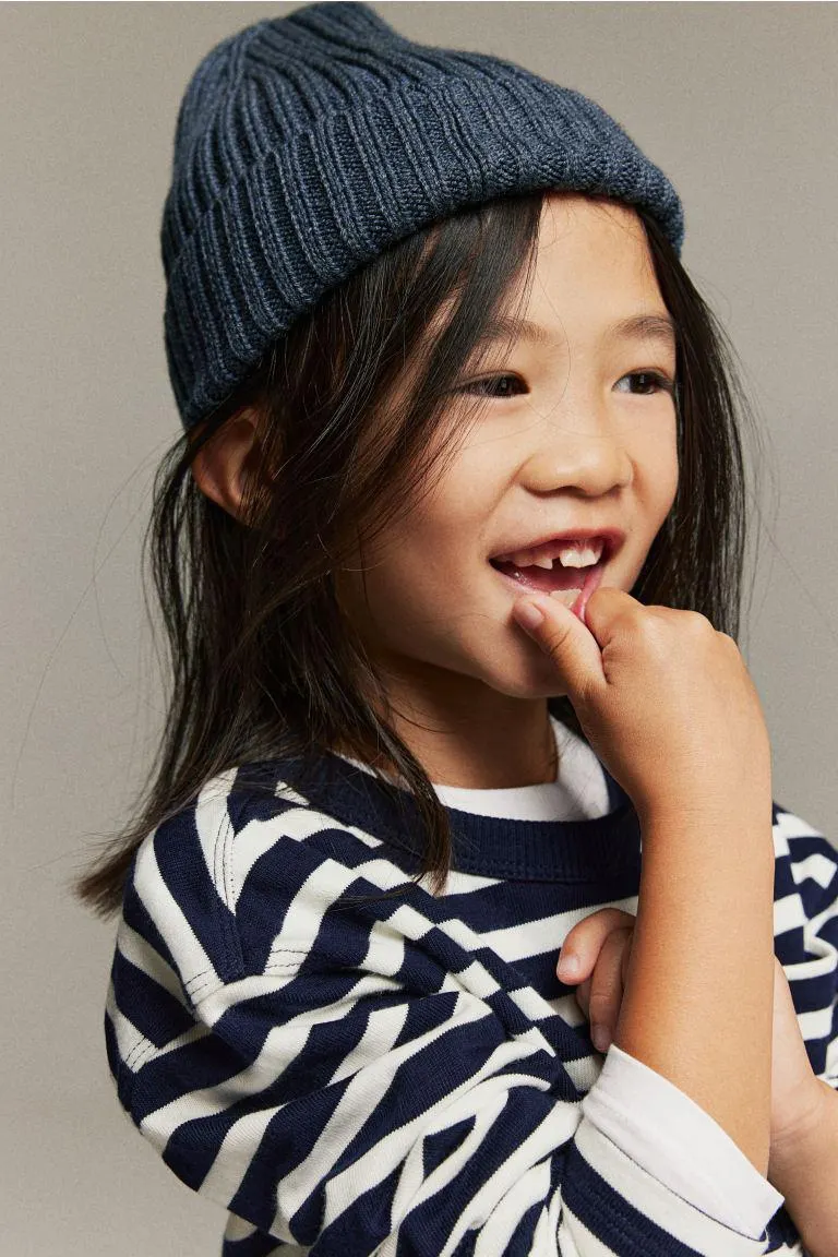 Long-sleeved T-shirt