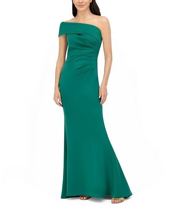 Stretch Off-the-Shoulder Sleeveless Gown