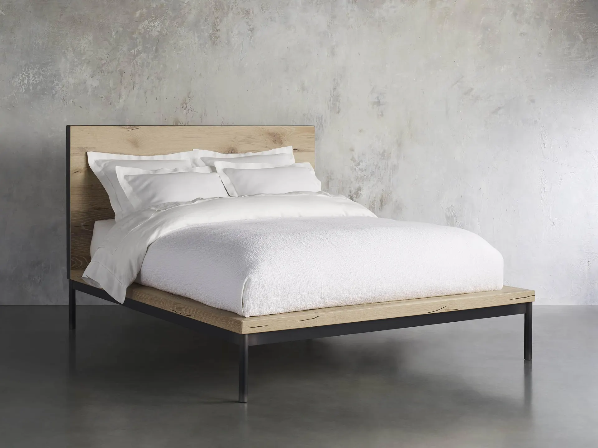 Sullivan Bed in Northman Sable