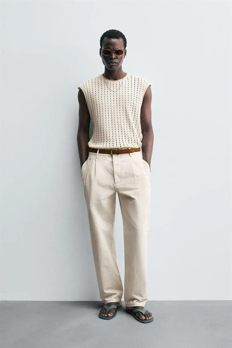 SLEEVELESS KNIT T-SHIRT