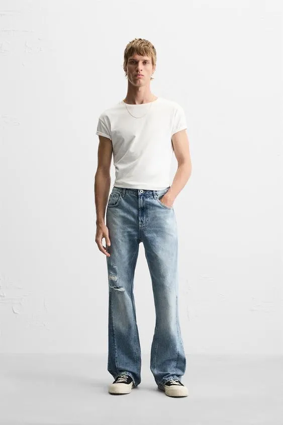 RIPPED FLARE FIT JEANS