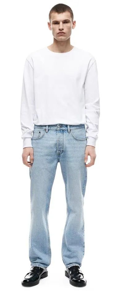 STRAIGHT FIT JEANS