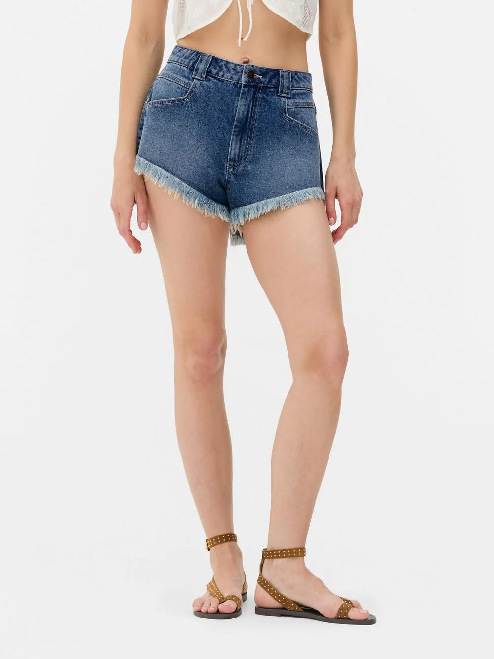 Pantalones cortos mini en denim de Rita Ora